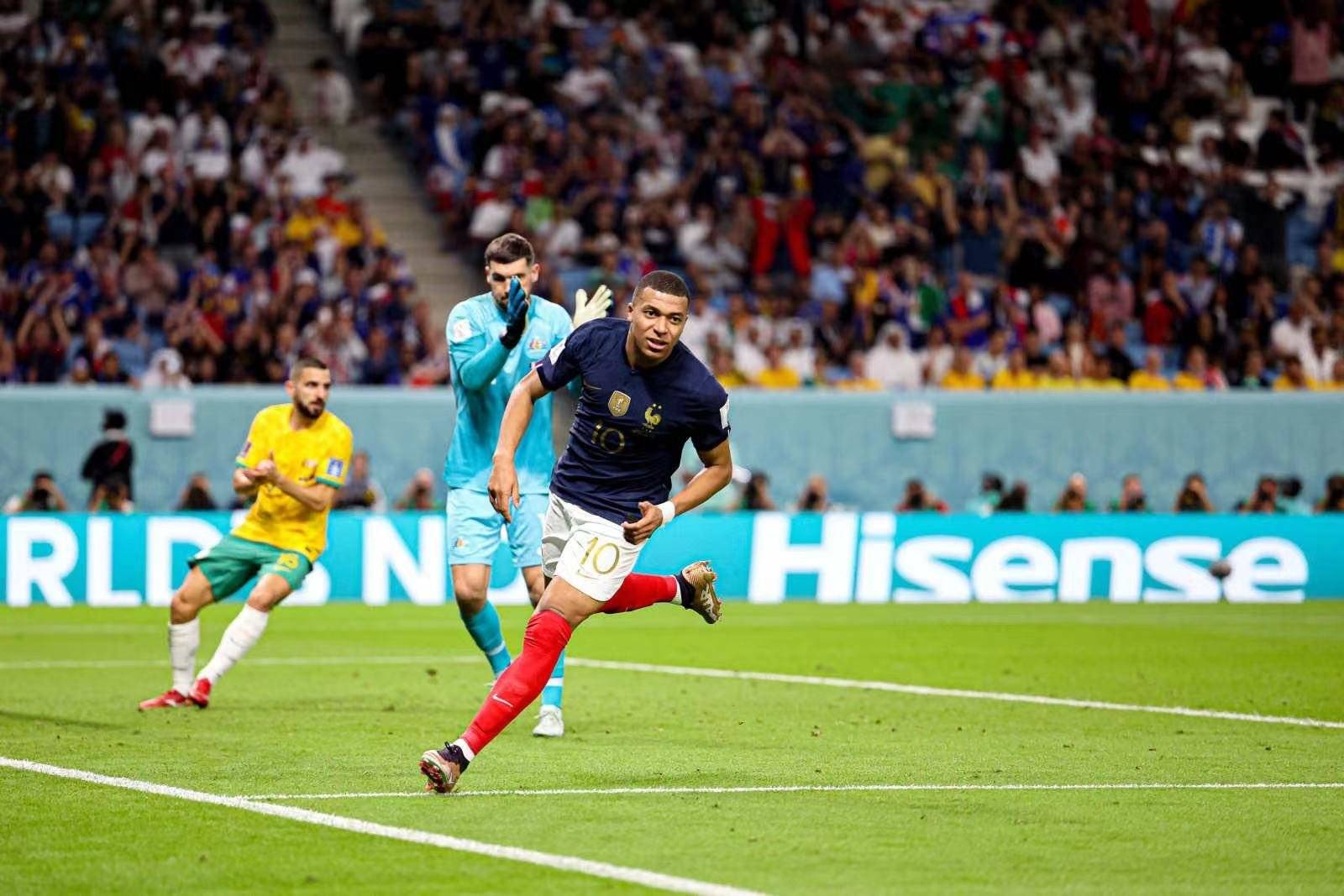 开云平台 -今晚突围战来临，费耶诺德围绕葡超远射贴柱，赛场秩序良好，赛程密集仍需轮换的简单介绍