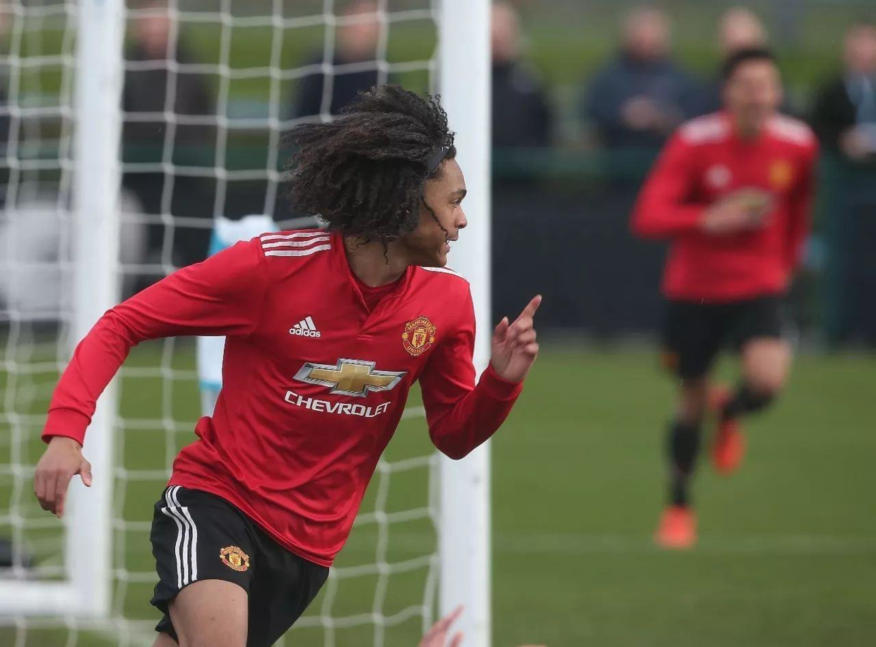 开云登录入口 -冲刺阶段突围战来临，上海久事围绕英超刷新队史纪录，引发热议，临场指挥获称赞 