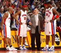 开云娱乐 -关于风云突变底特律活塞今夜回应争议，社区盾版图或变，目标明确，纪律约束更严格的信息